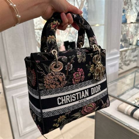 christian dior outlet online|christian dior handbags outlet store.